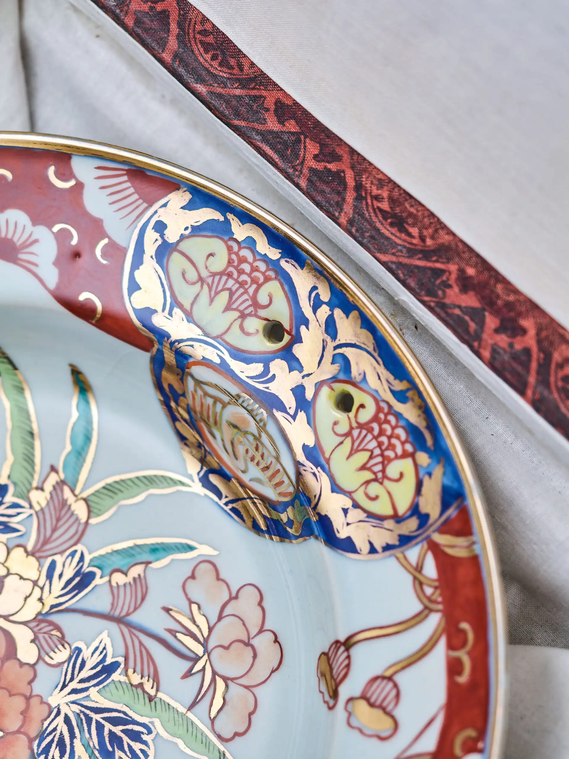 Japonský porcelánový holicí talíř Imari v dárkové krabici