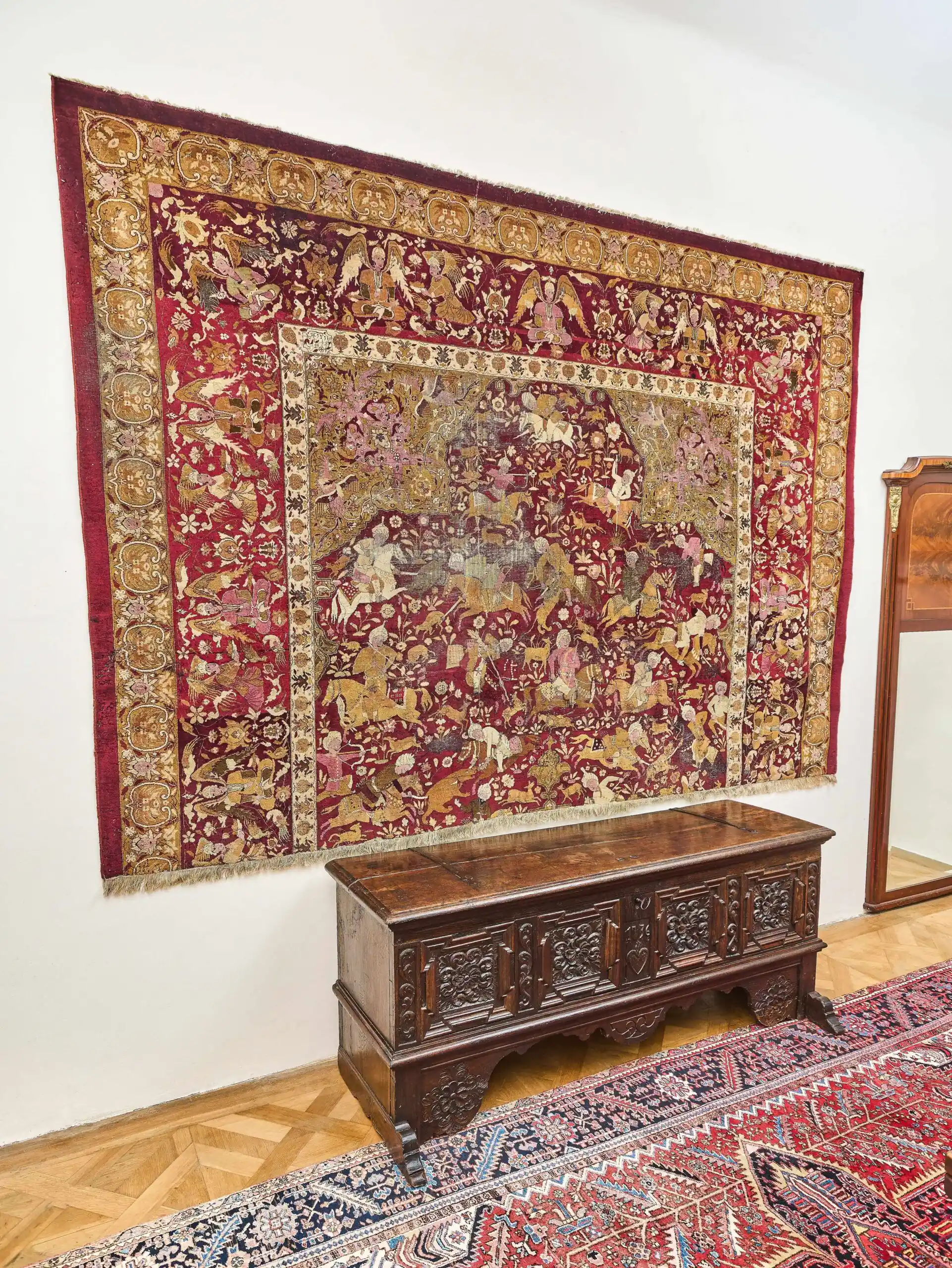 Sběratelský starožitný koberec Tabriz z 18. století