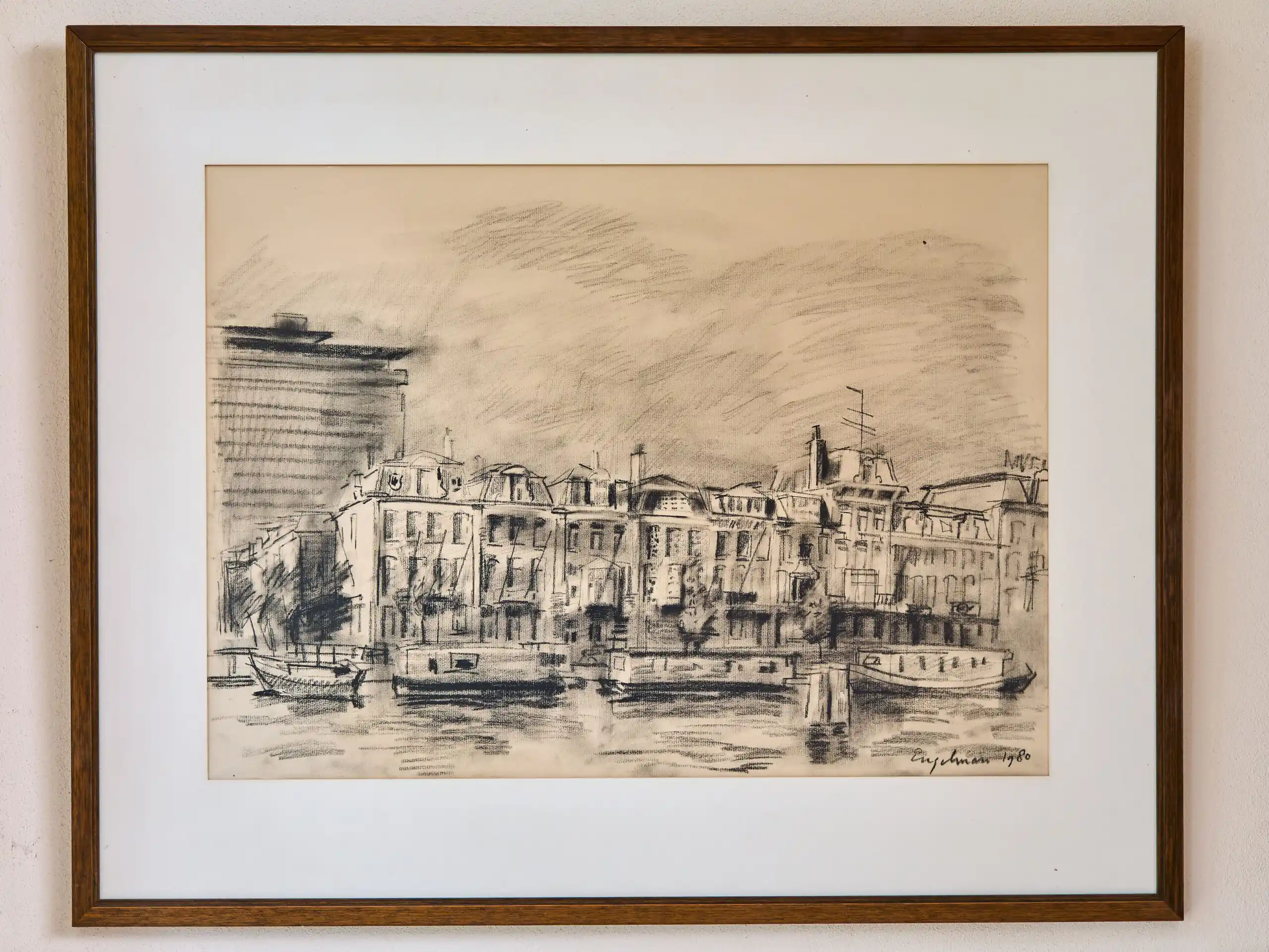 Kresba uhlem Engelman 1980, městské nábřeží, Amsterdam