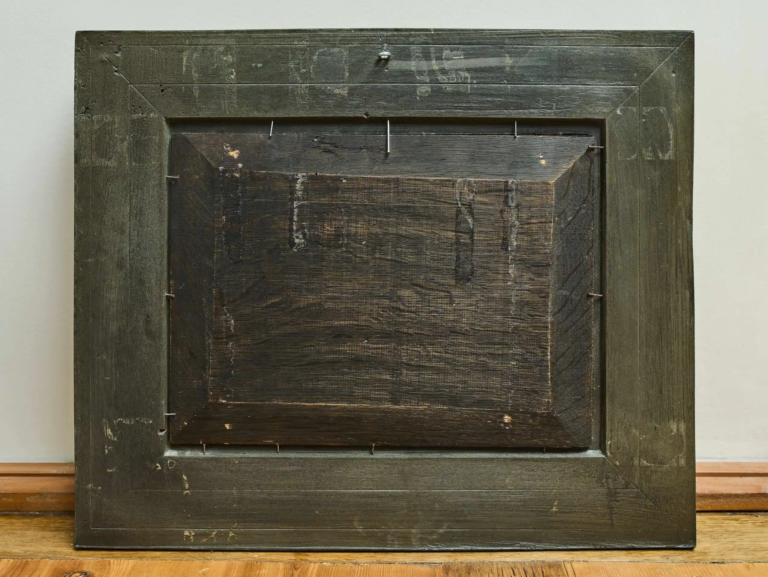 Zimní krajina s postavami na zamrzlé řece, olej na dřevěné desce, signováno B. Van Rijn