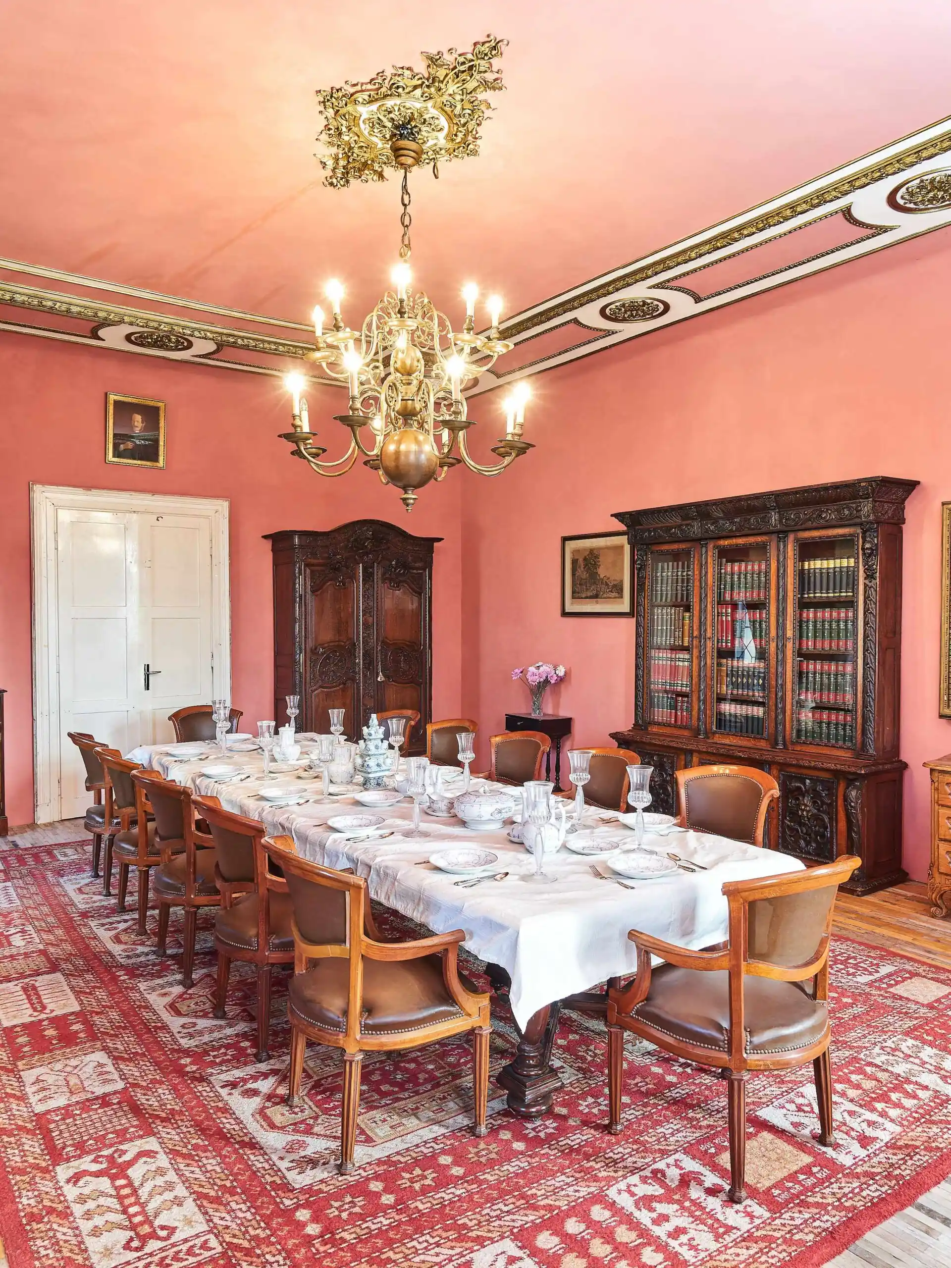 Starožitný set křesílek k jídelnímu stolu 12 KS – Reservé