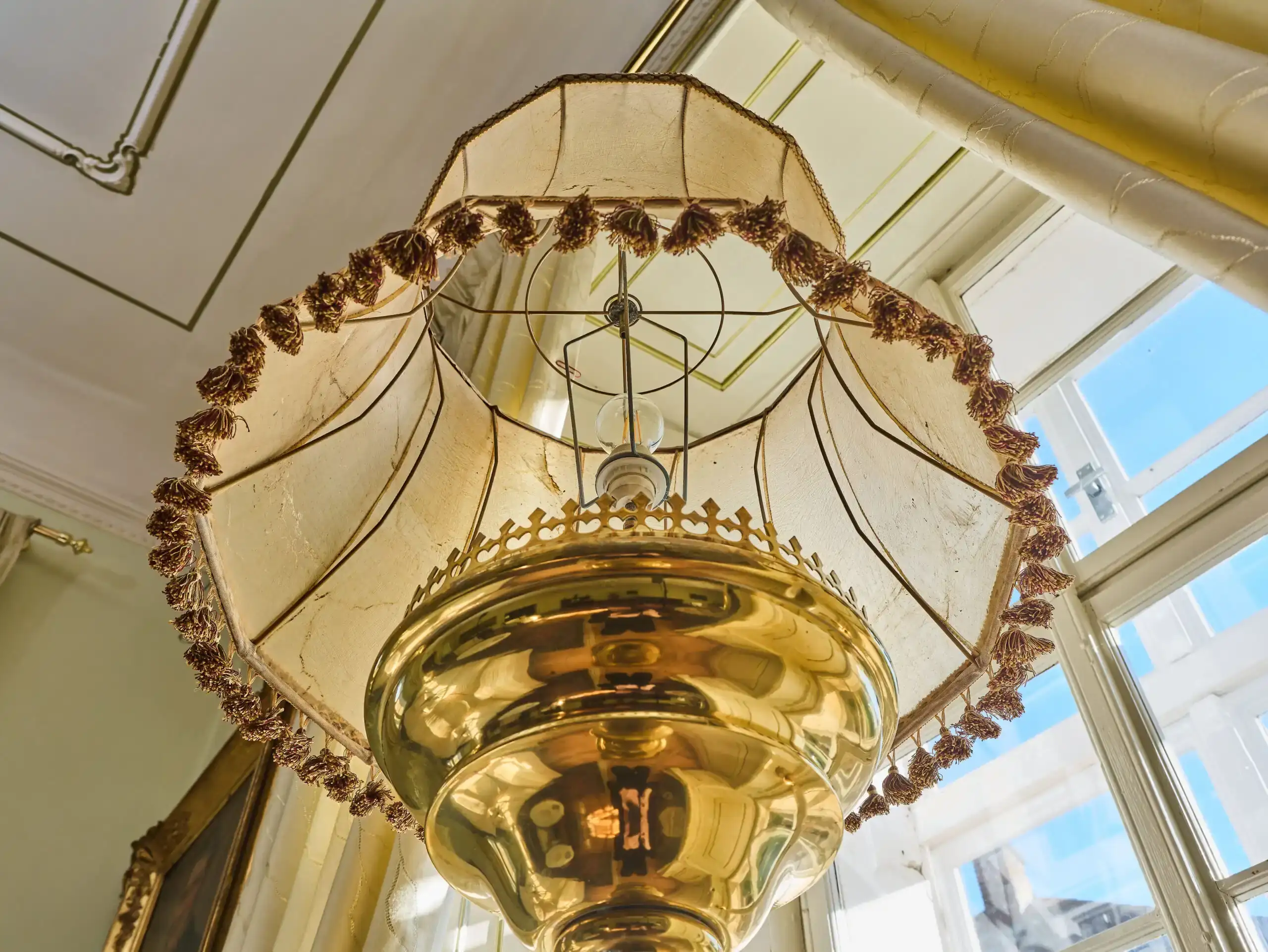 Velká stojací lampa v gotickém stylu V 212 cm