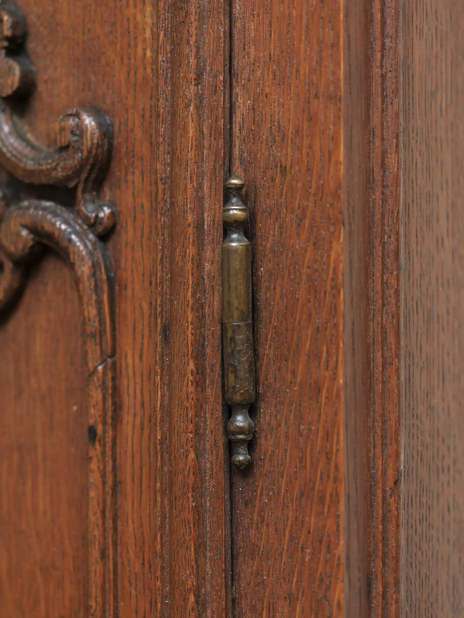 Lutyšské podlahové hodiny z 18. století. Funkční