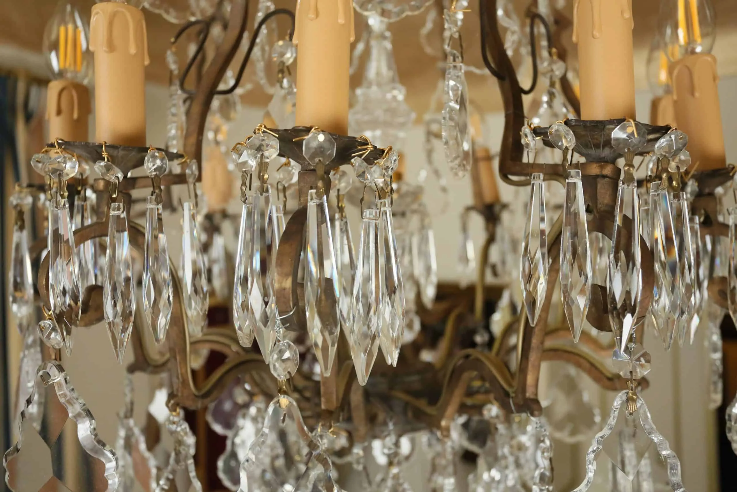 Párové křišťálové lustry Ludvík XVI