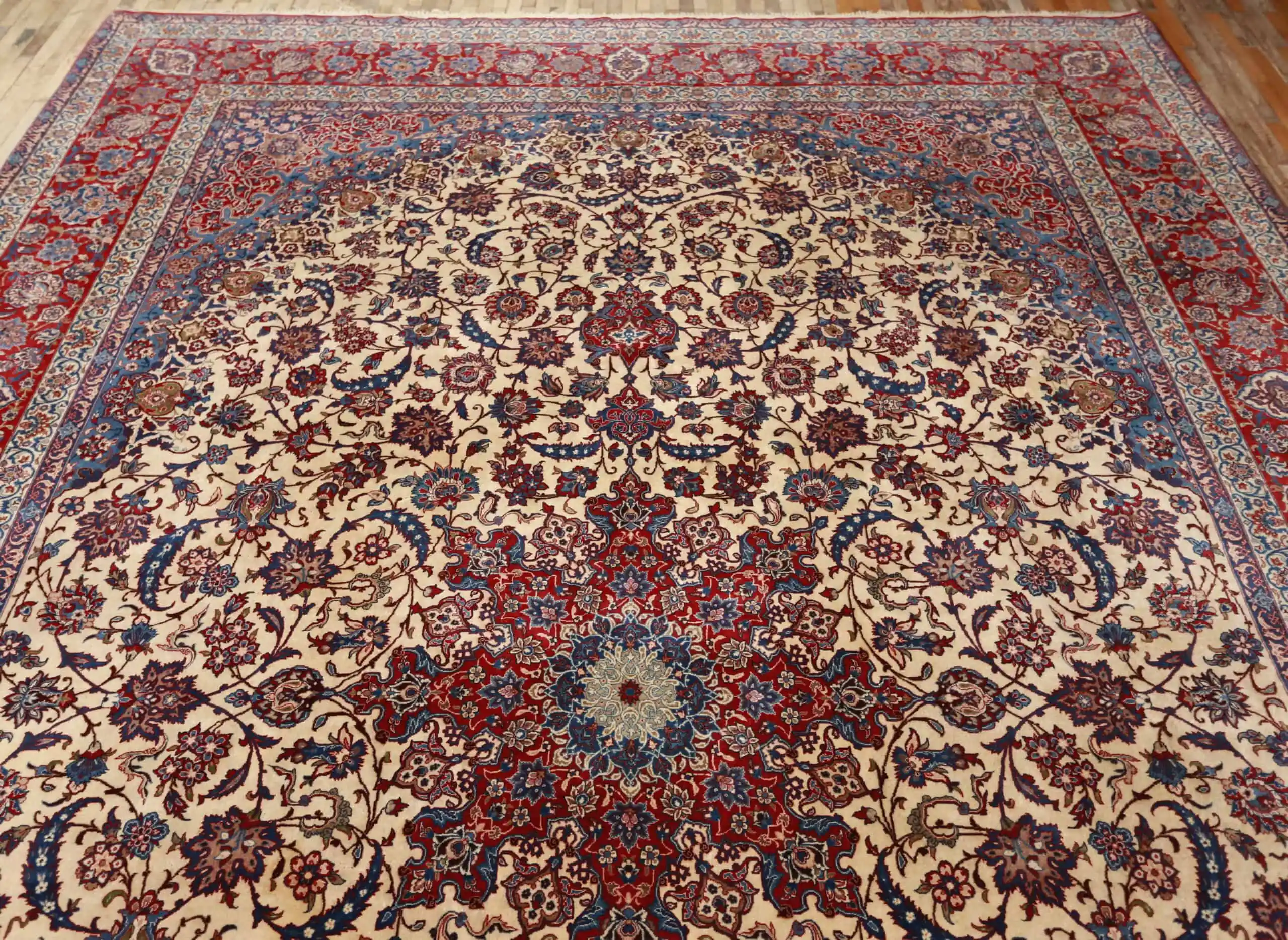 Perský koberec Isfahan 400 X 260 cm milion uzlíků na m2 – Reservé