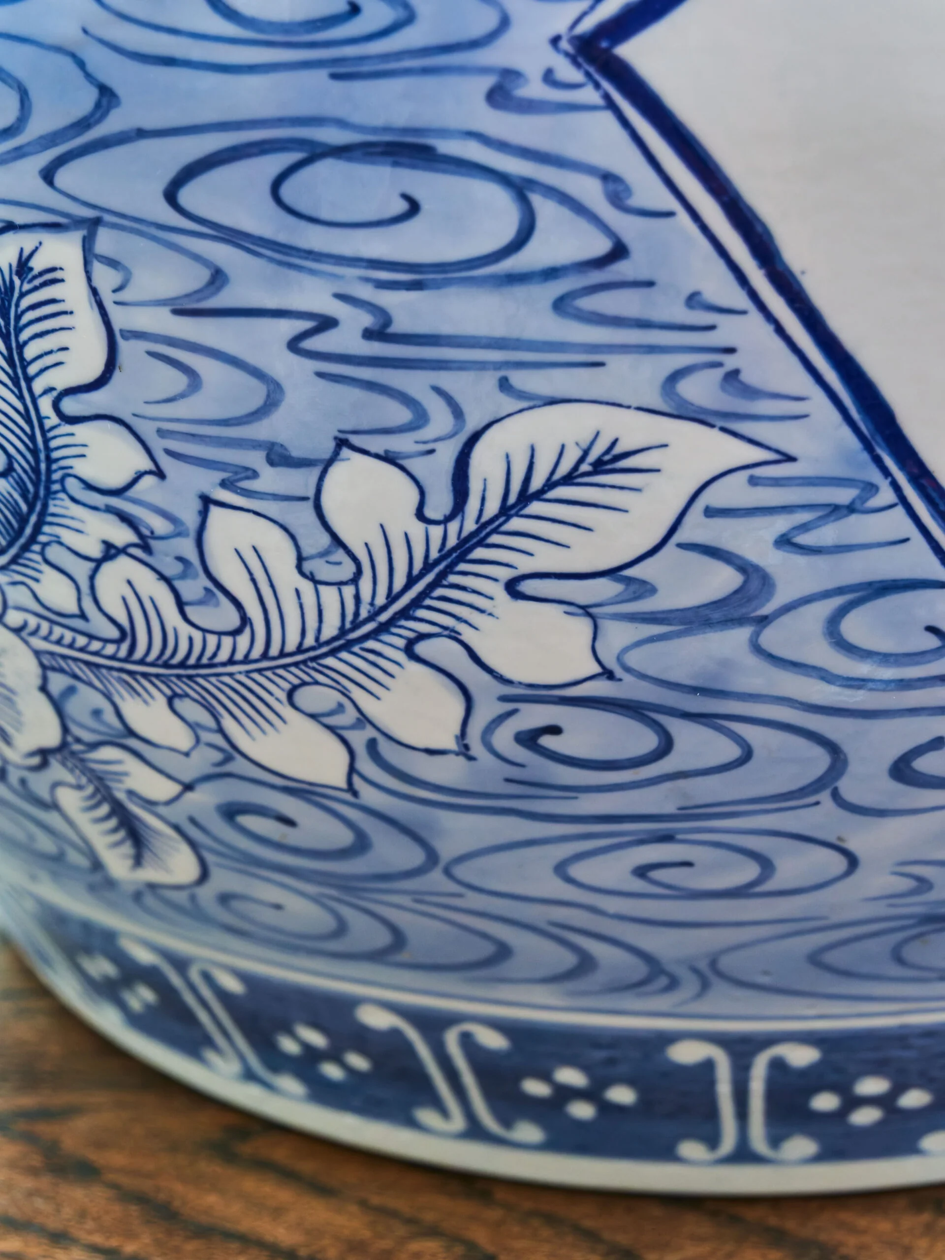 Čínský ručně malovaný porcelánový květináč – kobaltová modř, Ø 47,5 cm
