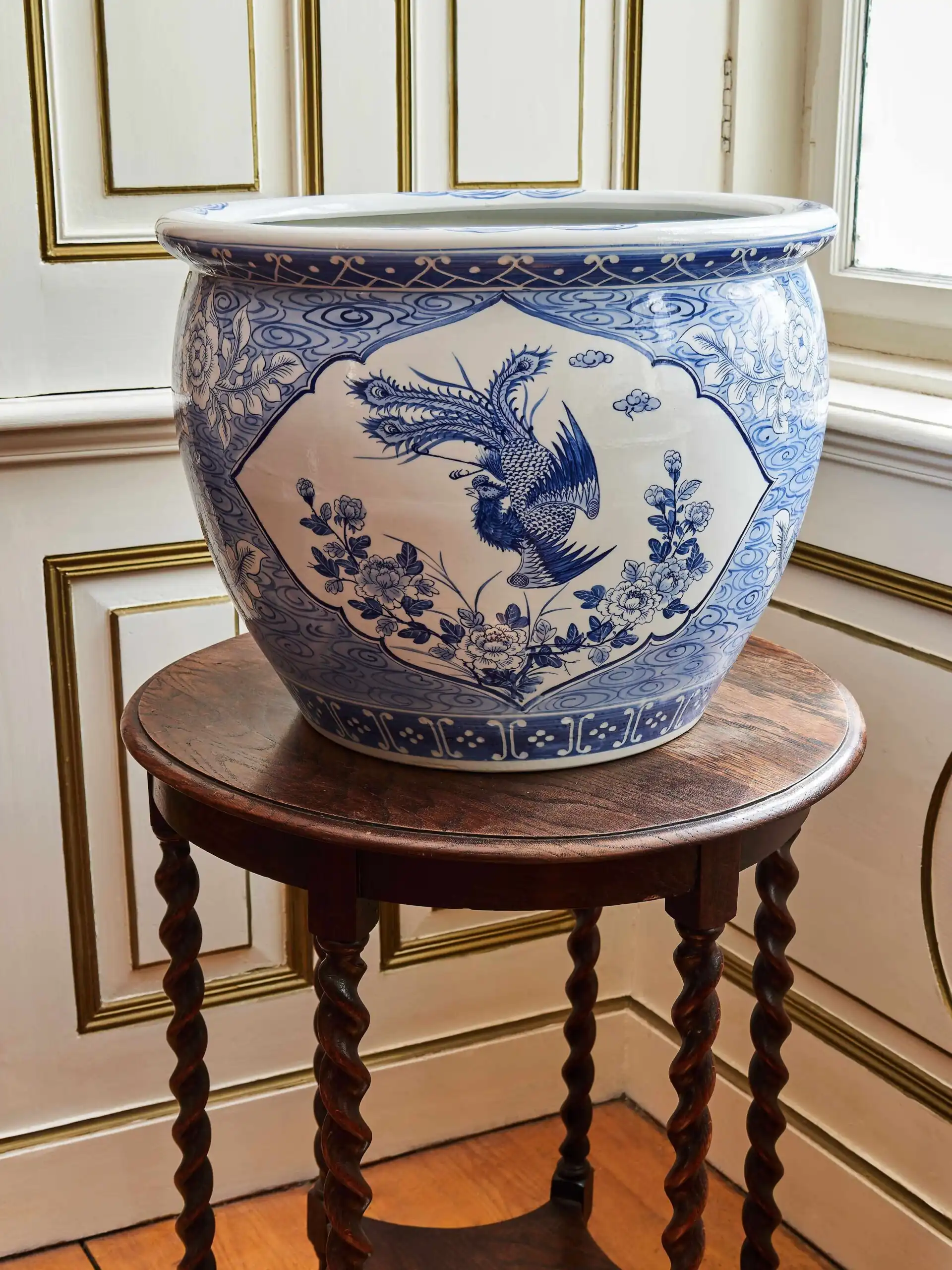 Čínský ručně malovaný porcelánový květináč – kobaltová modř, Ø 47,5 cm