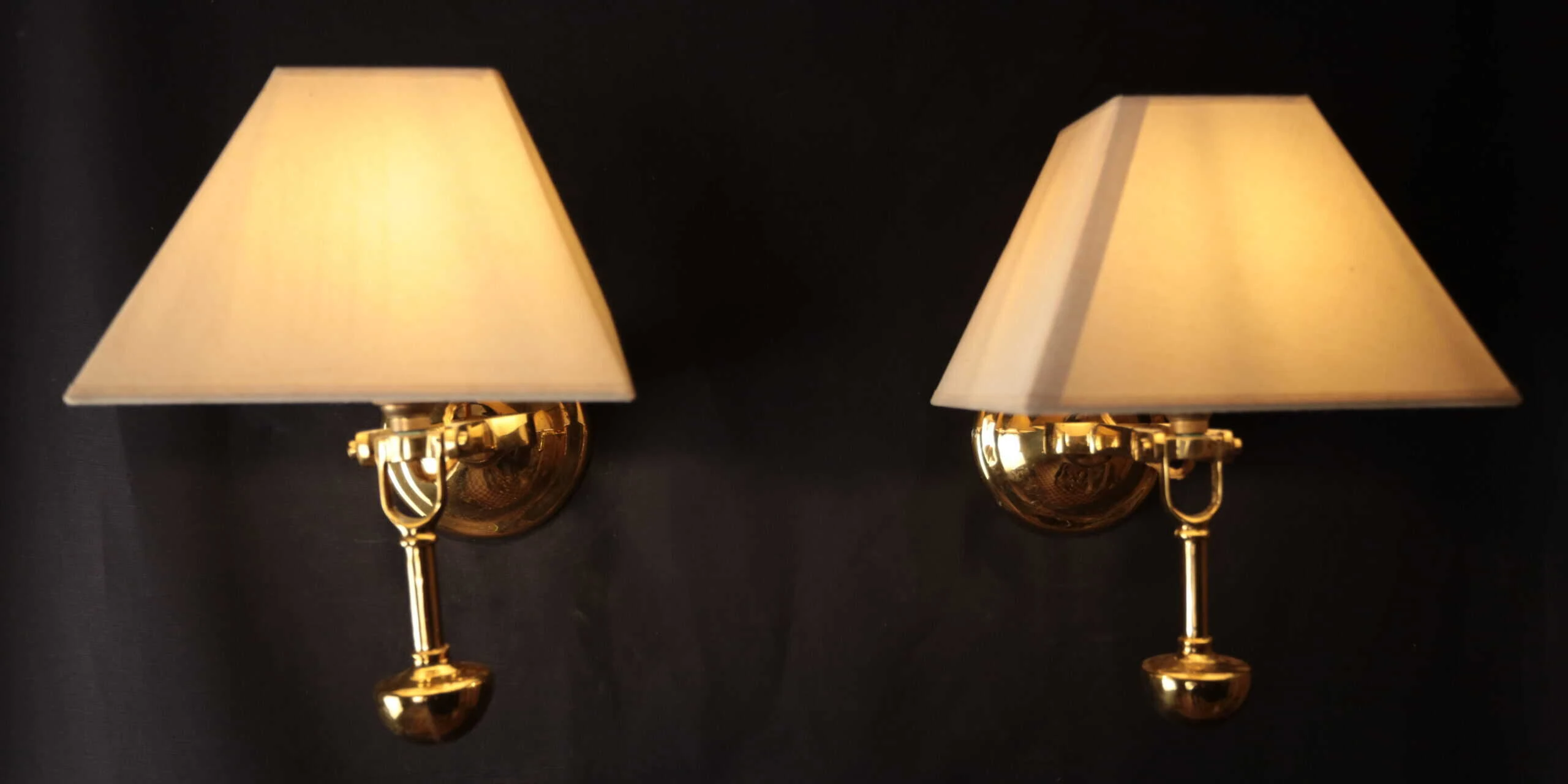 Lodní nástěnné lampy