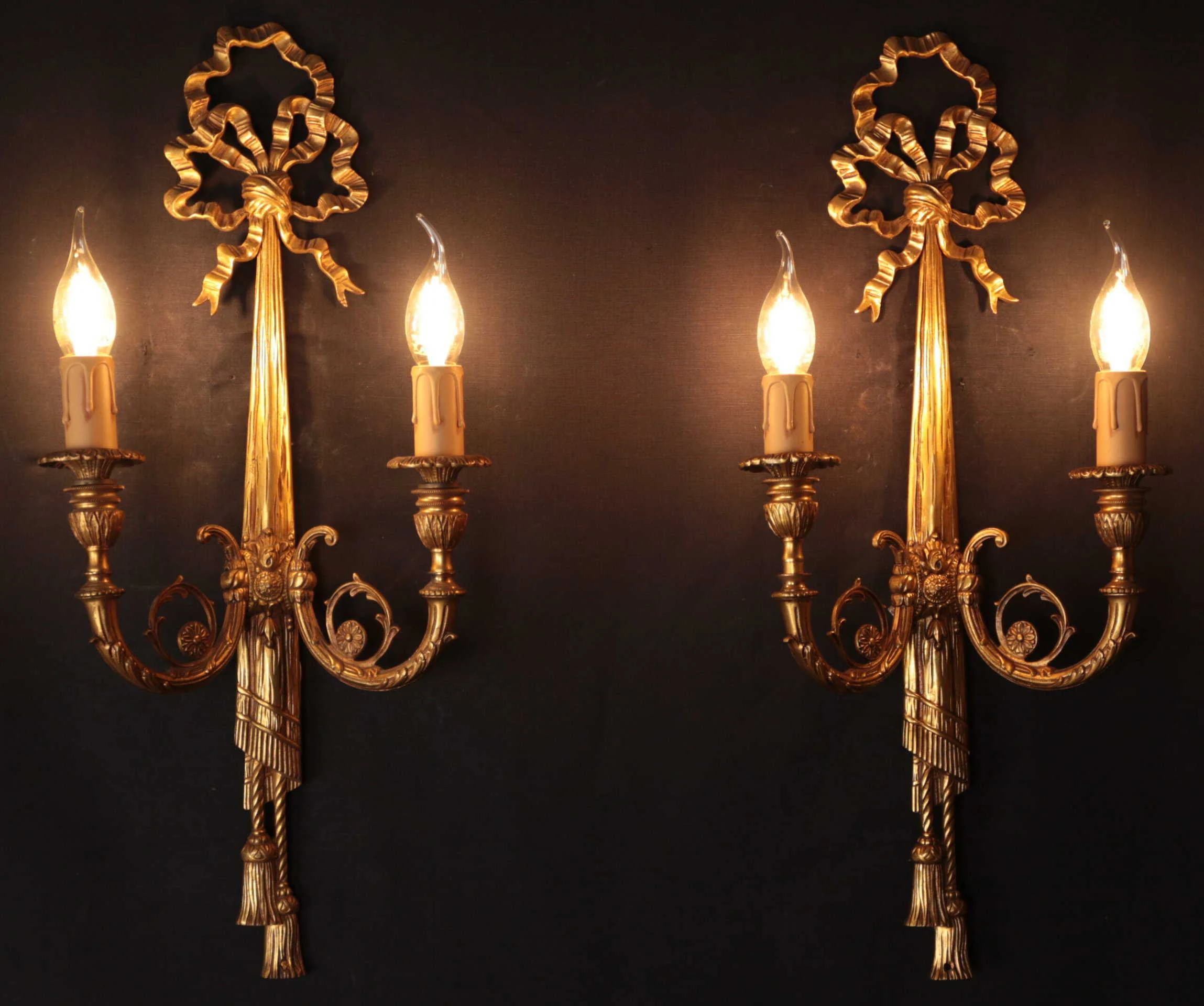 Klasicistní nástěnné lampy / světla 4 kusy