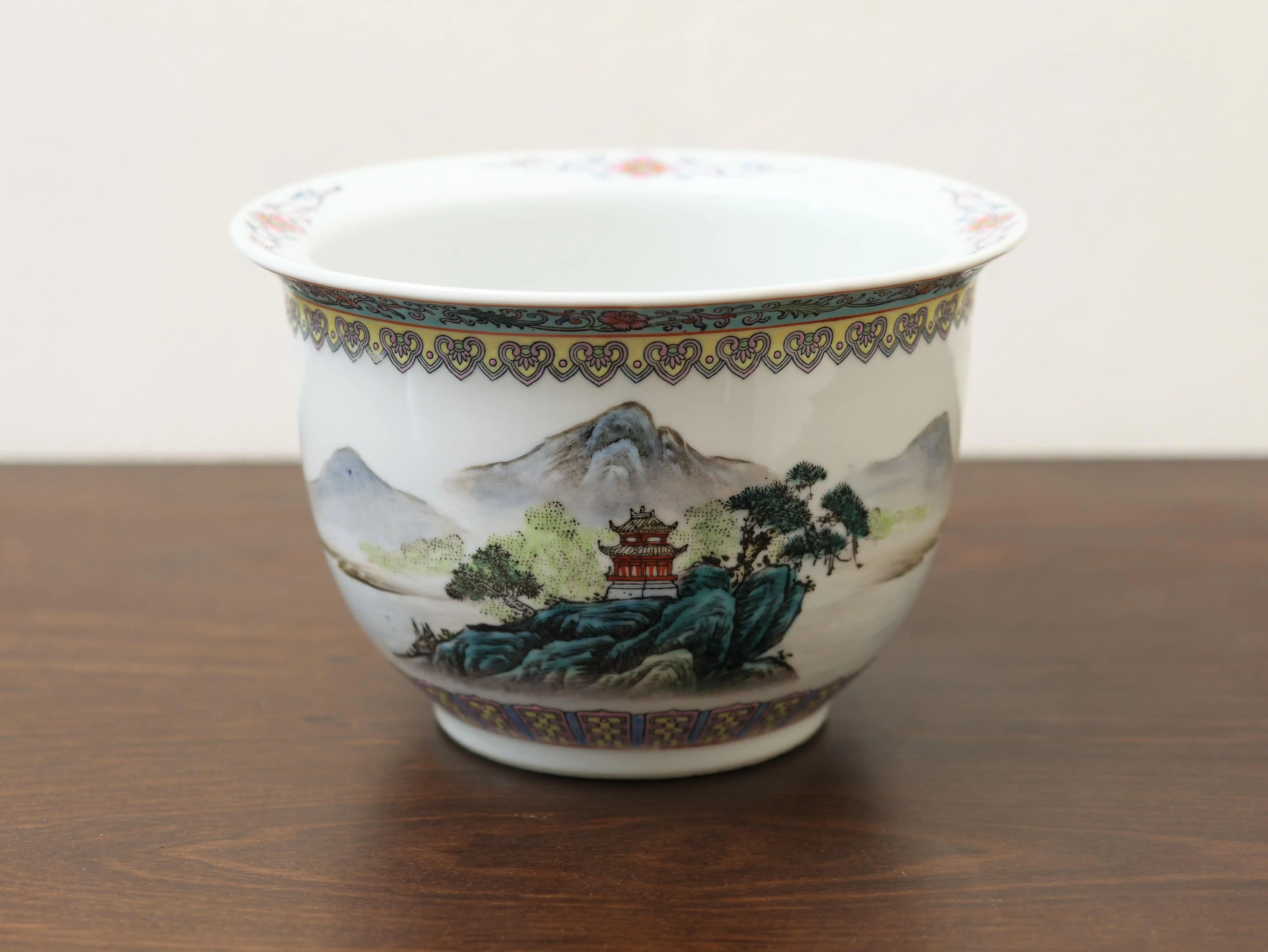 Čínský ručně malovaný květináč