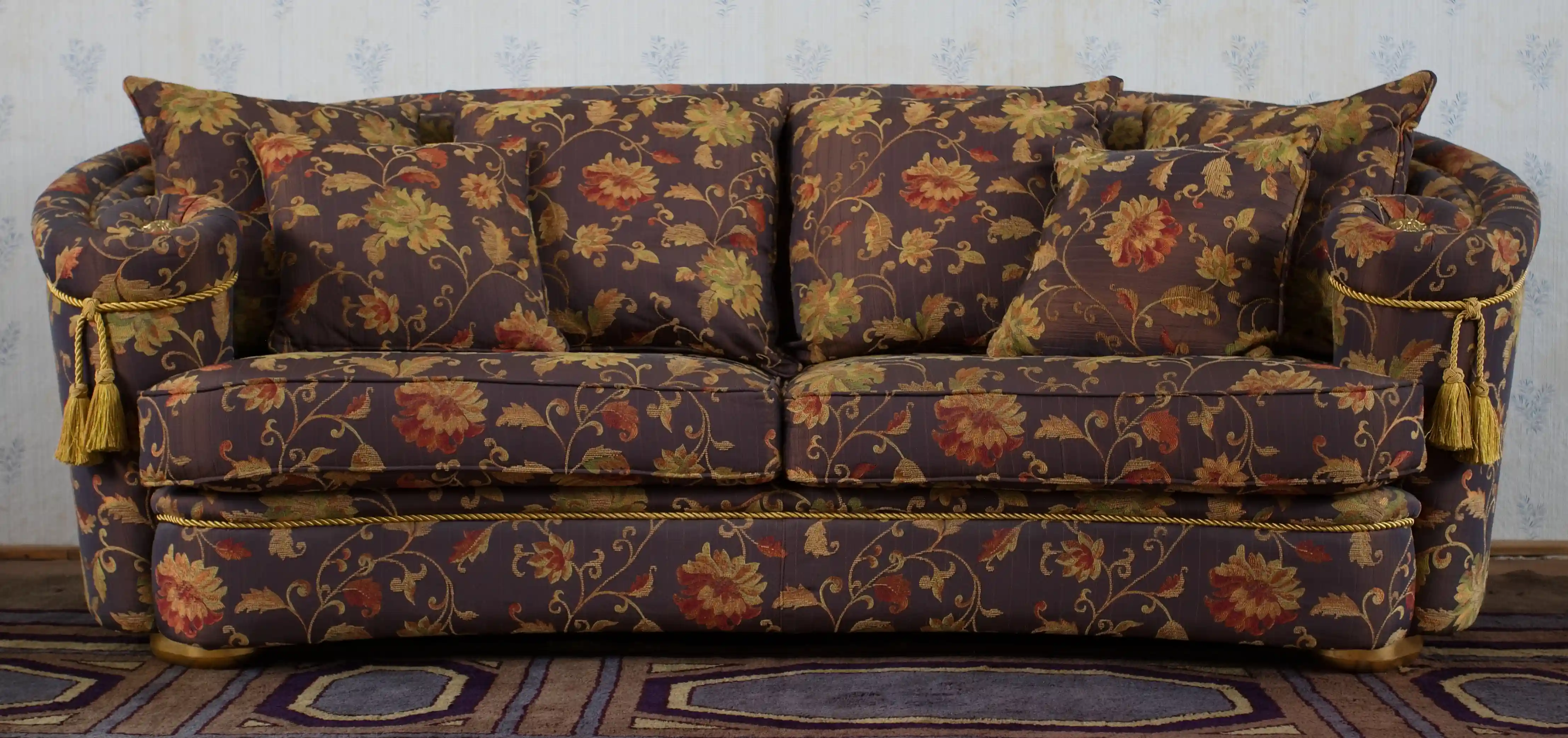 LUXUSNÍ ITALSKÁ SOFA TURRI – CARUGO, ITÁLIE