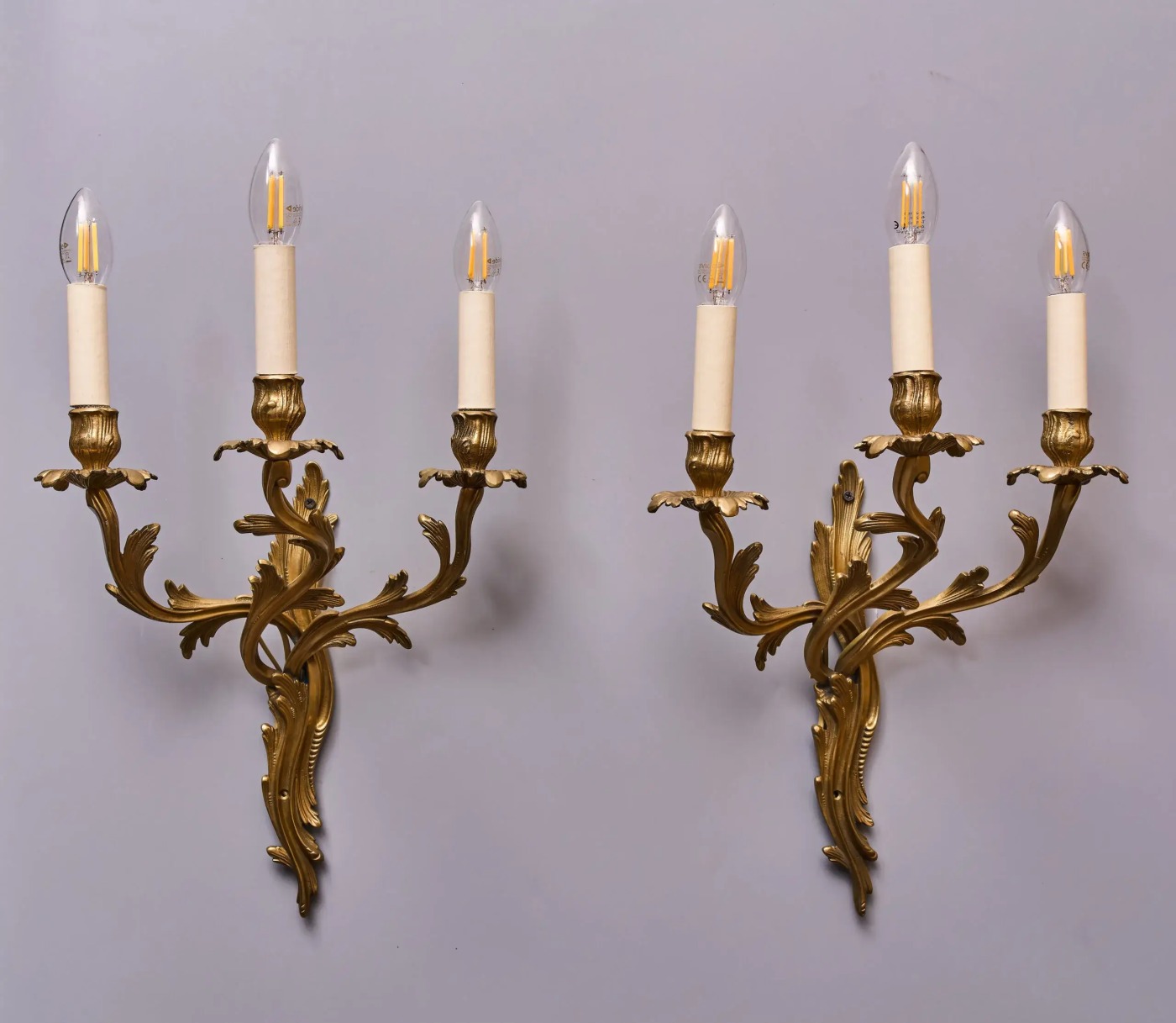 Párové tříramenné apliky / nástěnné lampy LudvíkXV