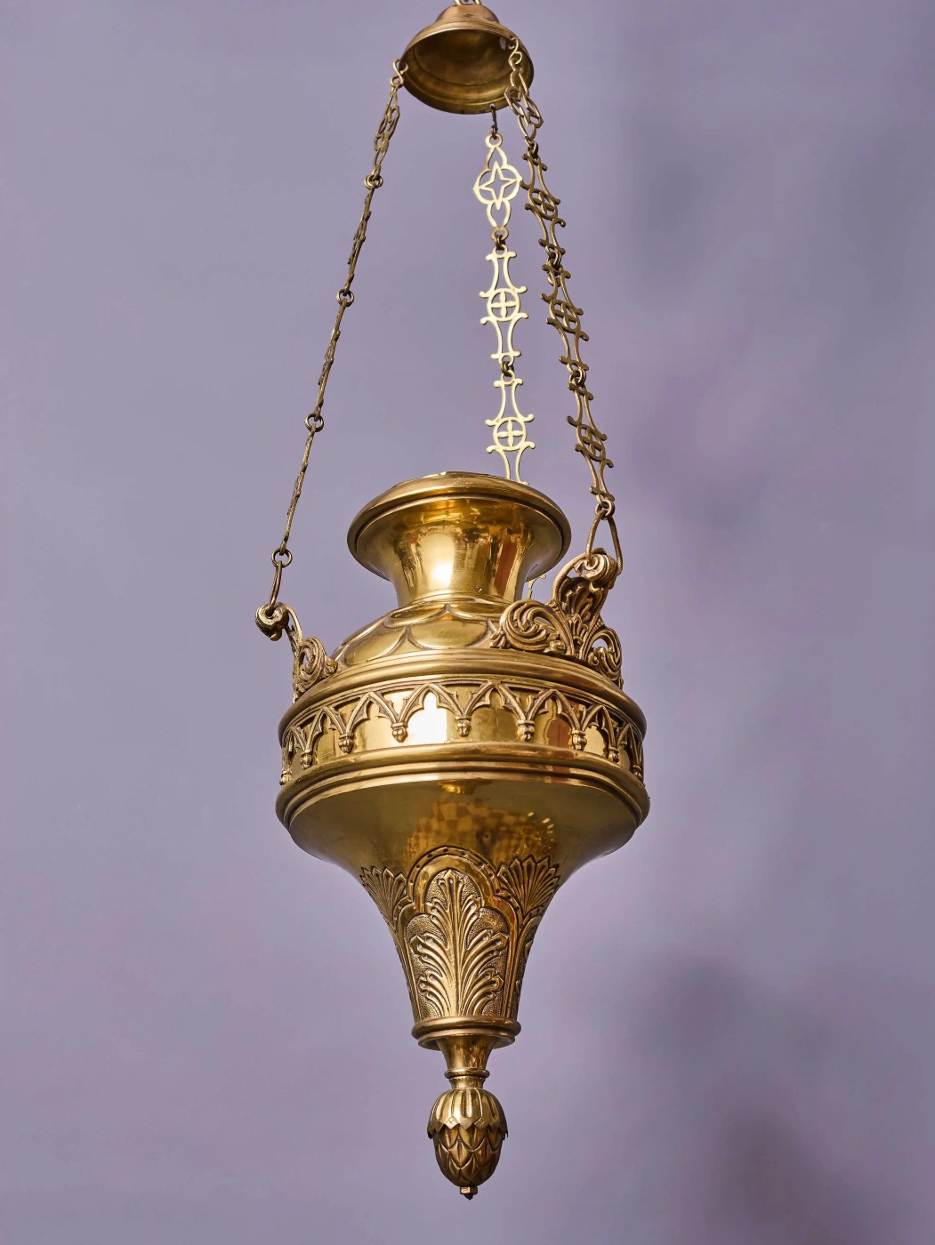 Neogotická závěsná chrámová olejová lampa - věčné světlo