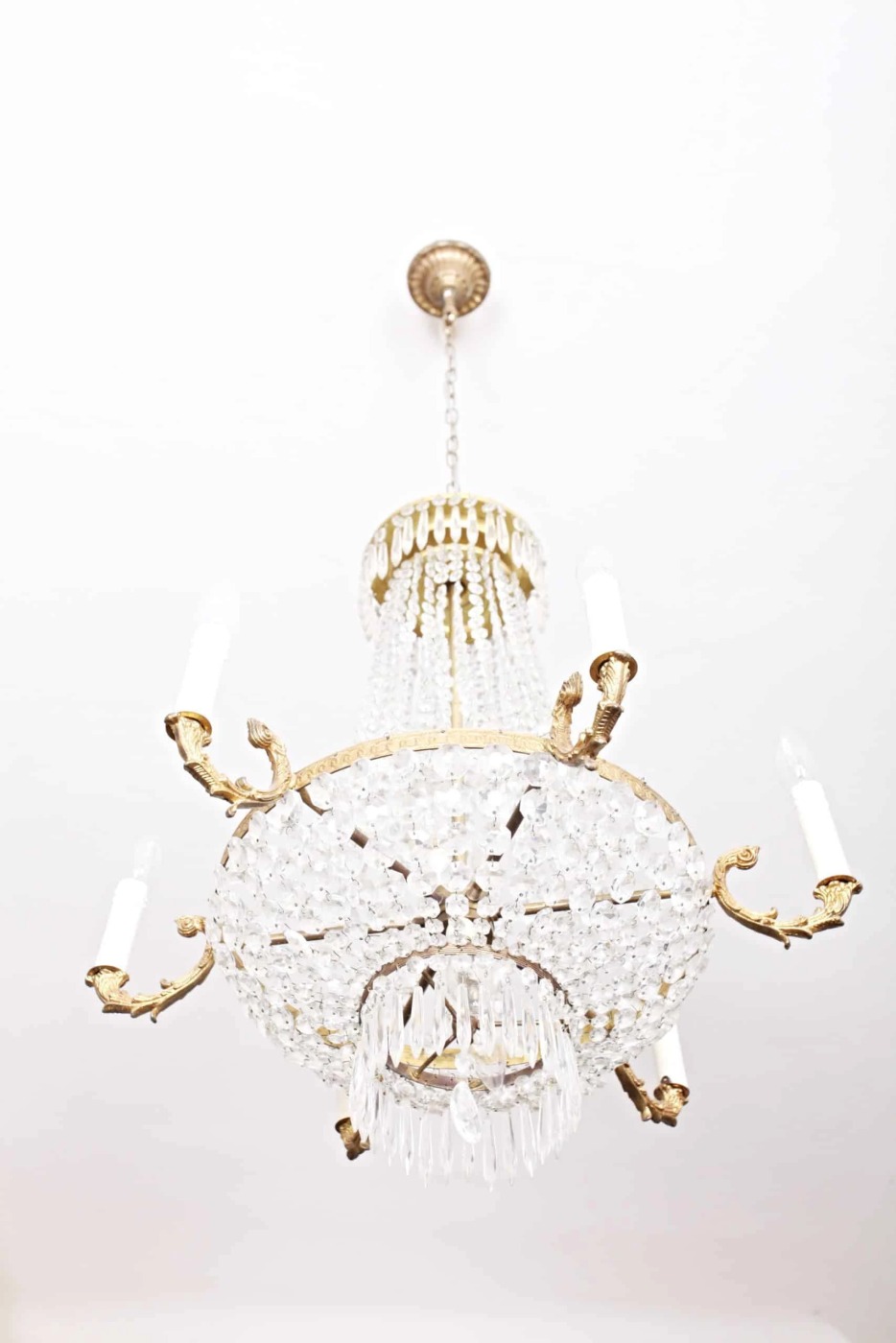 Klasicistní lustr. Funkční