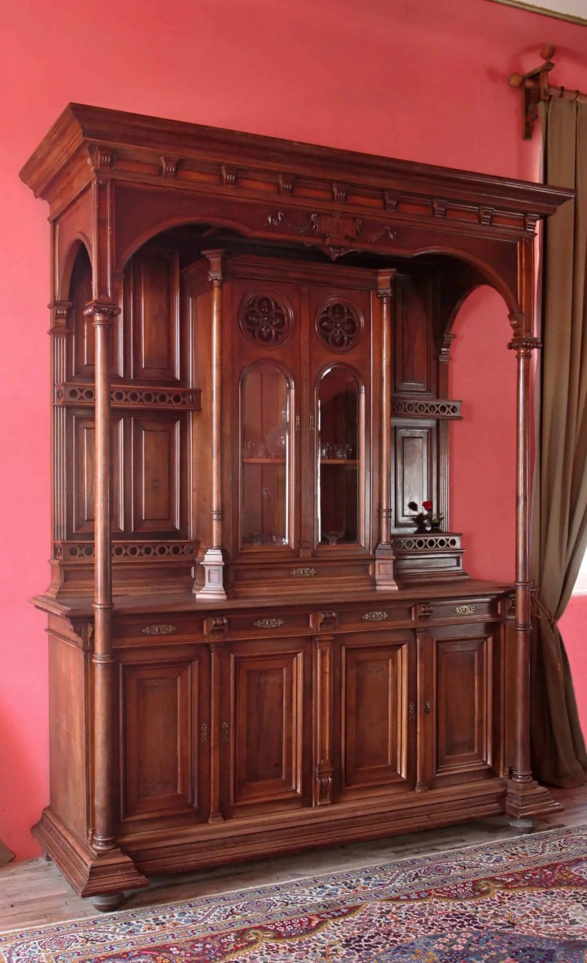 Monumentální starožitný bufet z ořechu 280 X 216 cm