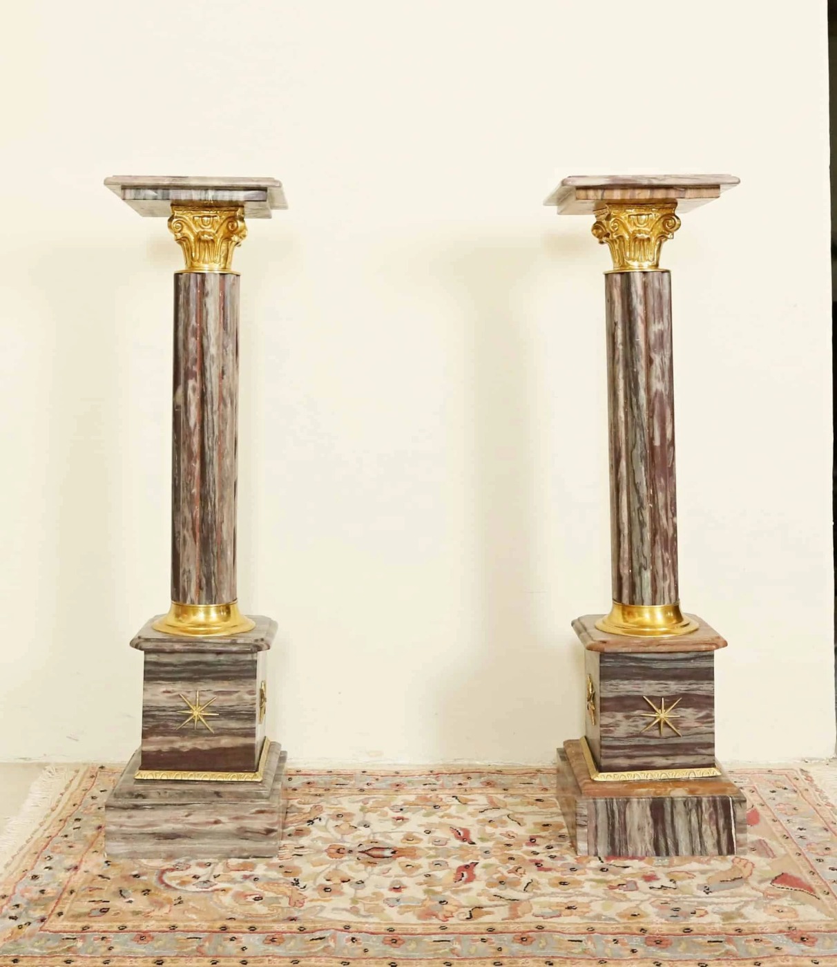 Párové sloupy / podstavce z mramoru