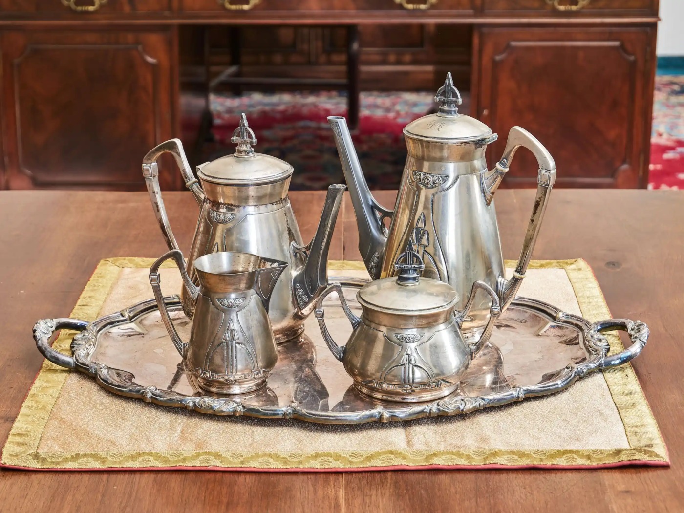 Secesní souprava na čaj a kávu, značená, s monogramem CM