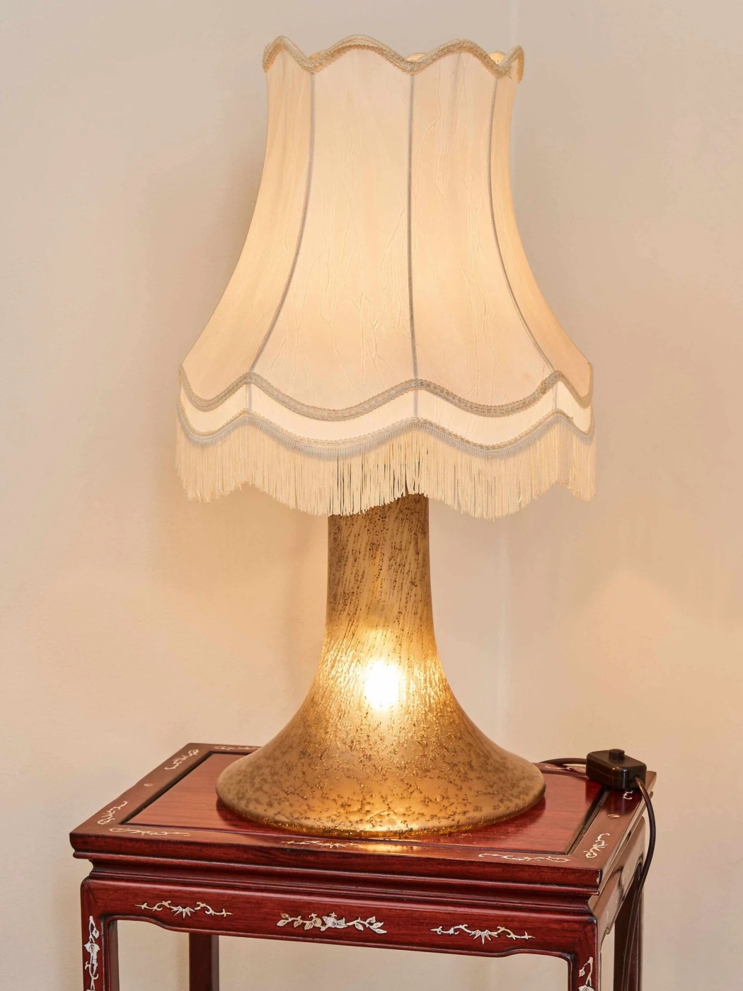 Velká designová lampa. Sklo.