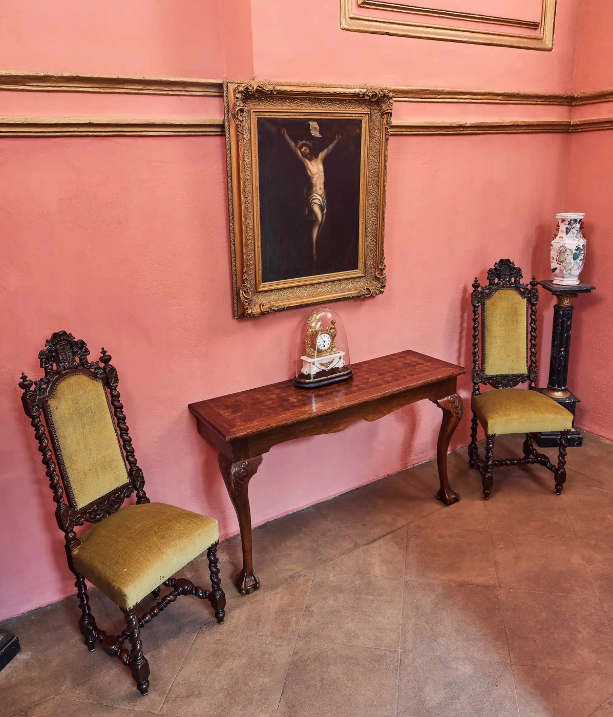 Párové neorenesanční židle s erby