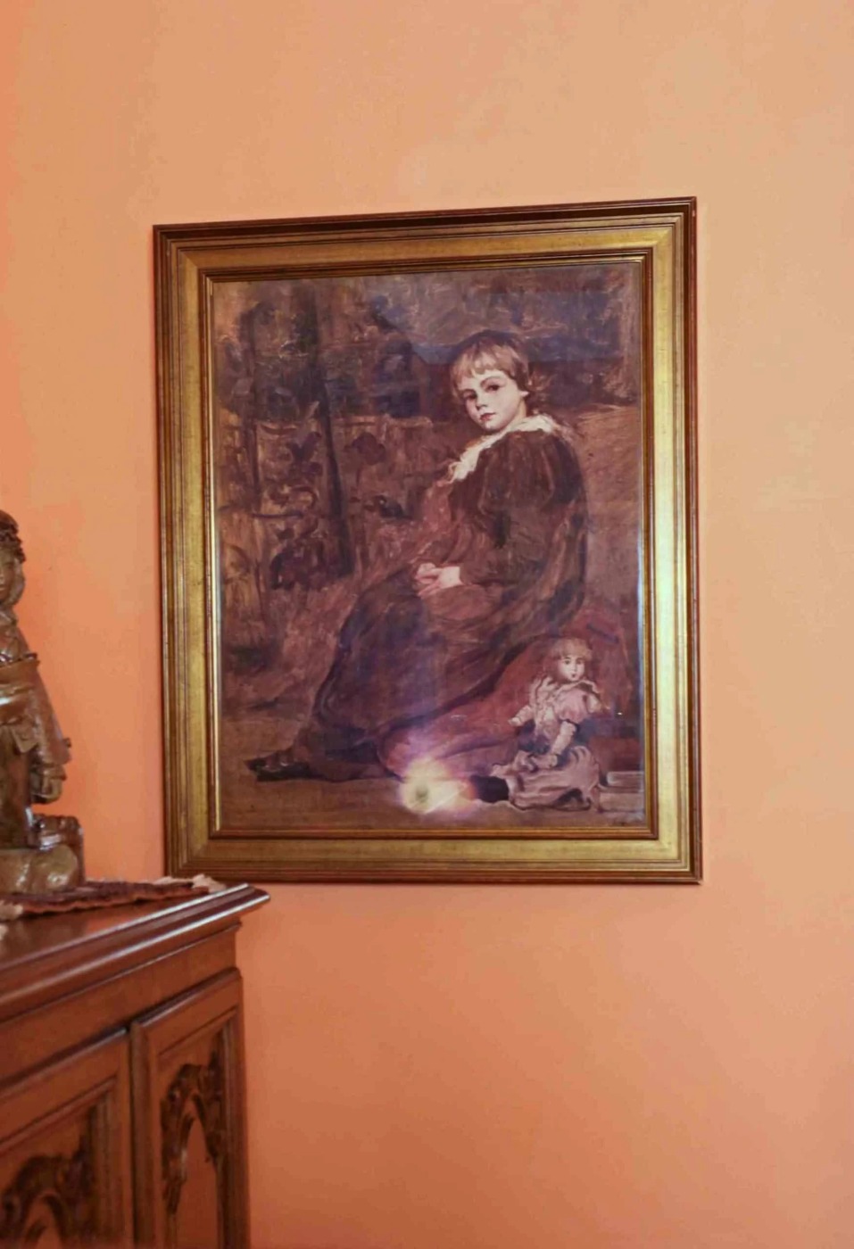 Velmi dekorativní obraz ve zlatém rámu