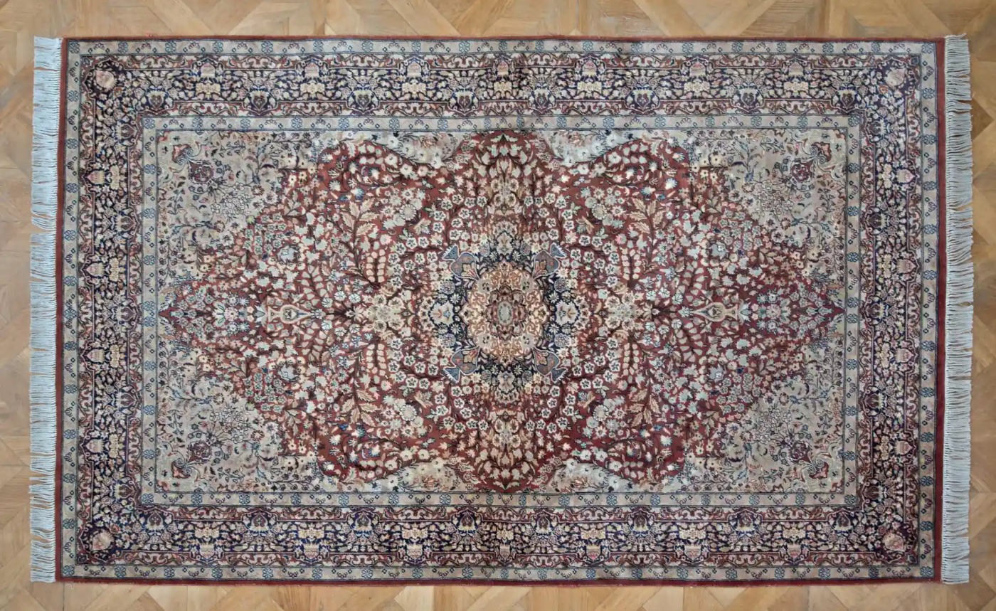 Ručně vázaný perský koberec Tabriz 258 × 153 cm