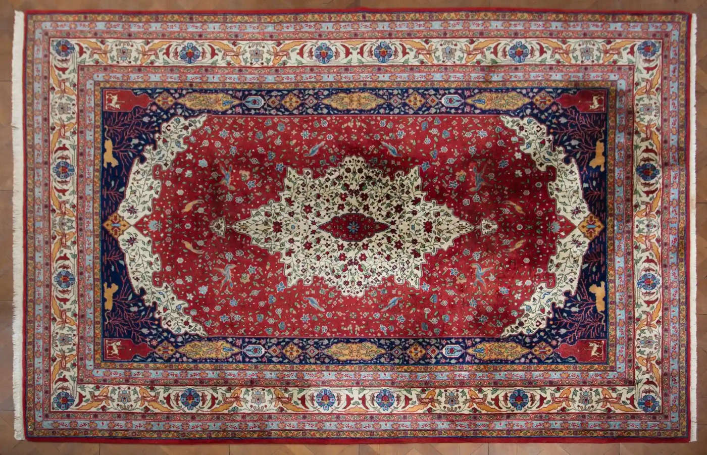 Ručně vázaný orientální koberec s ptáky 361 X 268 cm